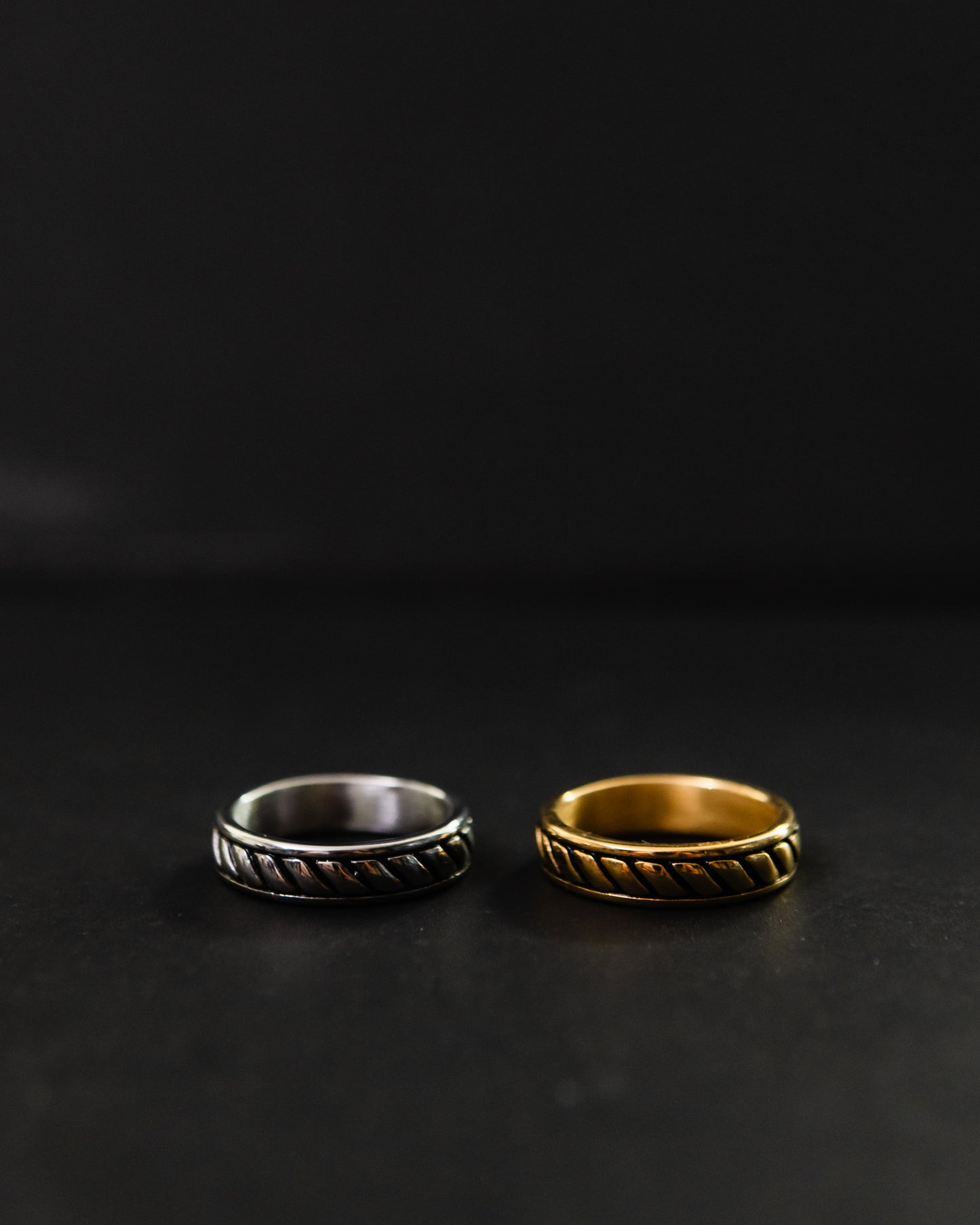 Cor Twisted Band Ring